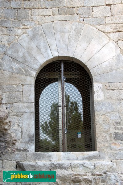 Pont de Molins - Monestir del Roure, porta adovellada