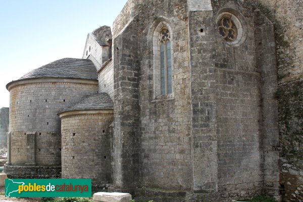 Vilabertran - Monestir, absis i capella dels Rocabertí (Foto: Albert Esteves, 2011) Vilabertran - Monestir, absis i capella dels Rocabertí