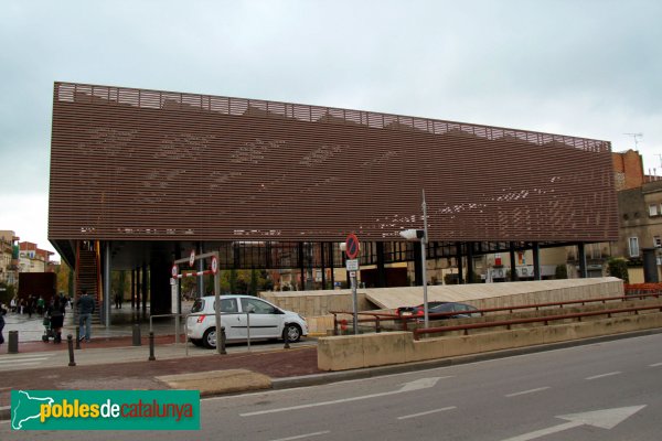 Figueres - Coberta fotovoltaica de Plaça Catalunya