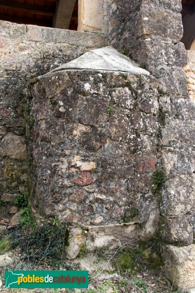 Santa Coloma de Farners - Ermita de Farners. Pou