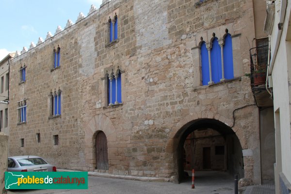 Foto de Sant Pere de Riudebitlles - Casa dels Marquesos de Llió