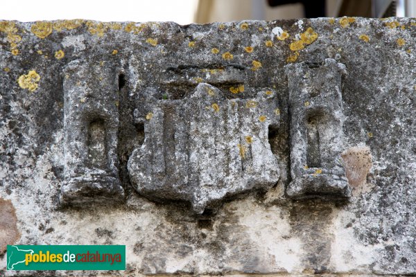 Vilafranca del Penedès - Escut del portal annex a la capella