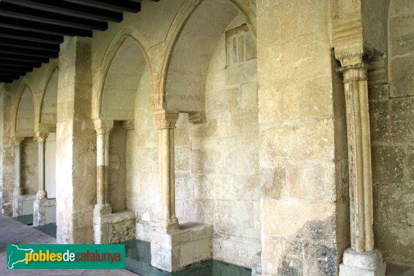 Vilafranca del Penedès - Claustre de Sant Francesc. Ala gòtica