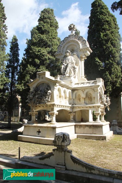 Vilafranca del Penedès - Cementiri, panteó Ramon Marimon (Foto: Albert Esteves, 2012) Vilafranca del Penedès - Cementiri, panteó Ramon Marimon