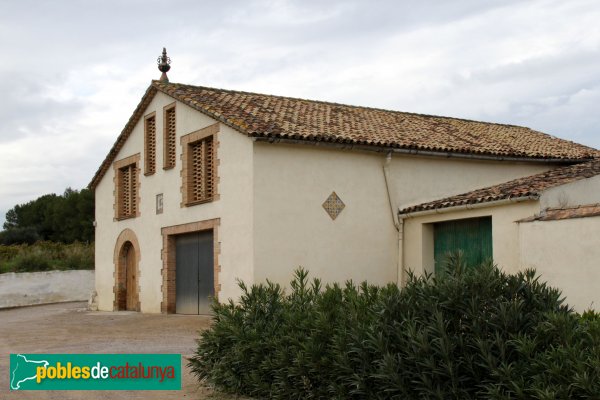 Avinyonet del Penedès - Masia de Llinda, magatzem i celler