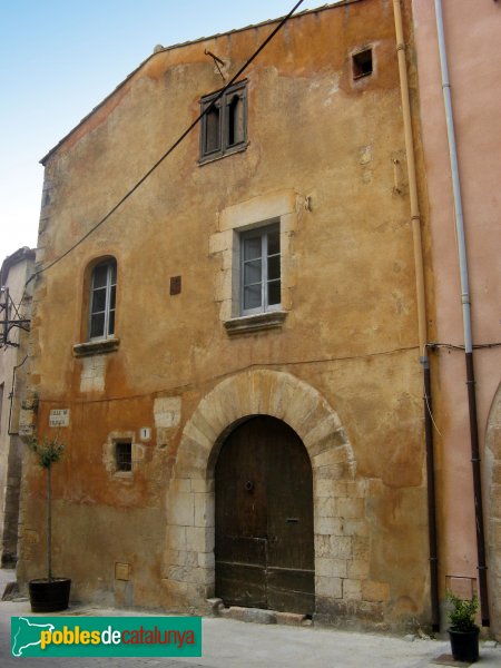 Peralada - Casa del carrer Vilella, 1