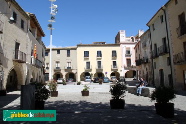 Peralada - Plaça Gran (Foto: Albert Esteves, 2012) Peralada - Plaça Gran