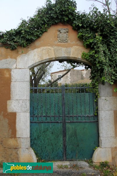 Ventalló - Mas Perramon, porta de la tanca exterior