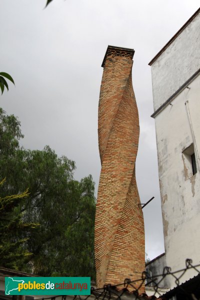 Sant Quintí de Mediona - Xemeneia de la Fassina de Ca l'Oliver