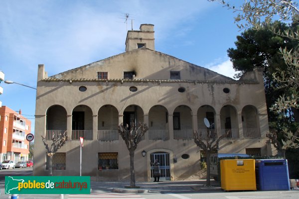 Santa Margarida i els Monjos - Ca l'Álvarez Cuevas (Foto: Albert Esteves, 2014) Santa Margarida i els Monjos - Ca l'Álvarez Cuevas
