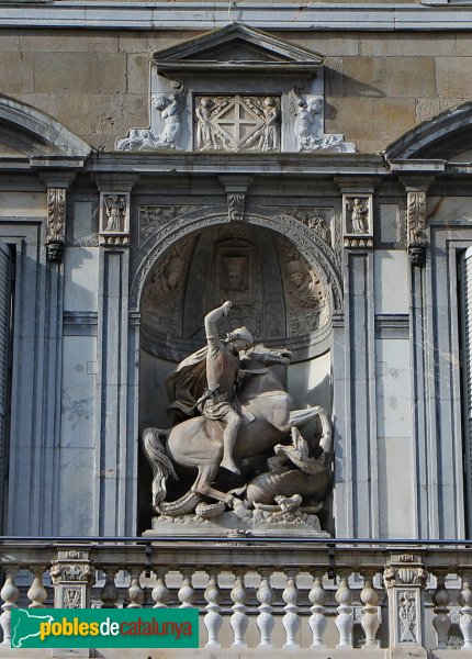 Barcelona - Palau de la Generalitat. Façana principal. Estàtua de Sant Jordi