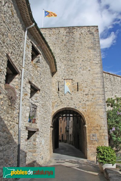 Sant Llorenç de la Muga - Portal de Dalt