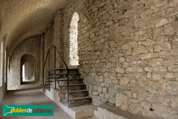 Albanyà - Monestir de Sant Llorenç de Sous, claustre