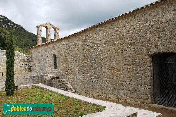 Albanyà - Monestir de Sant Llorenç de Sous, antics doritoris