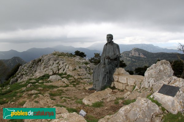 Albanyà - Monument a Mossèn Cinto Verdaguer