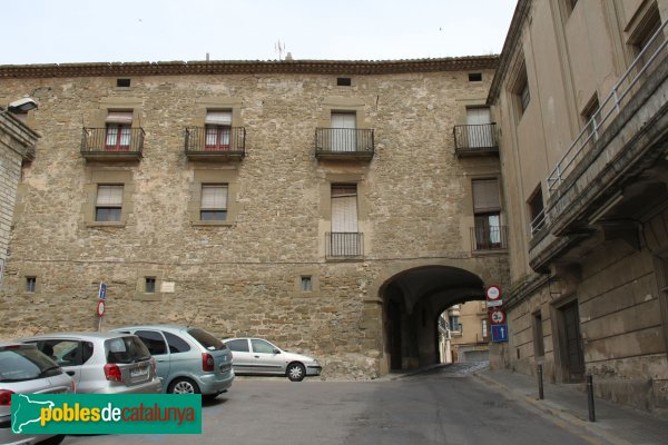 Cervera - Casa Vega, façana carrer Hospital