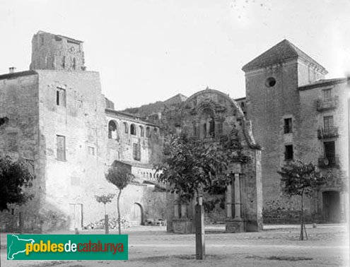 Sant Feliu de Guíxols - Monestir (Foto: Manuel Genovart - Arxiu C.E.C., Anys vint) Sant Feliu de Guíxols - Monestir