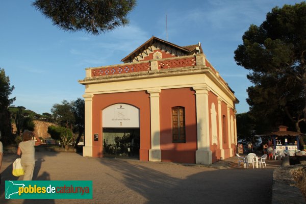Sant Feliu de Guíxols - Edifici del Salvament (Foto: Albert Esteves, 2014) Sant Feliu de Guíxols - Edifici del Salvament