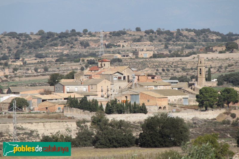 Sant Martí de la Morana, amb Can Sala al centre