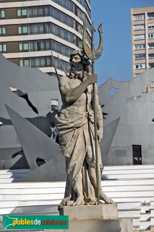 Barcelona - Parc de l'Espanya Industrial, Neptú (Foto: Albert Esteves, 2014) Barcelona - Parc de l'Espanya Industrial, Neptú