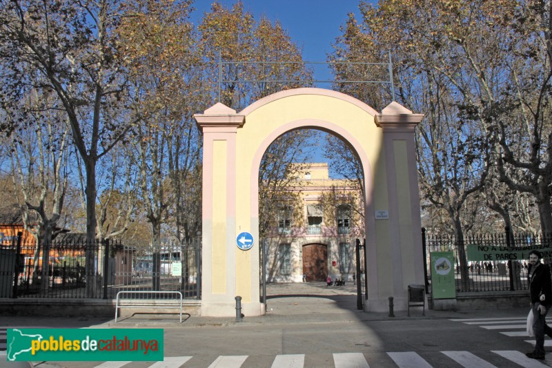 Barcelona - Parc de l'Espanya Industrial, porta del recinte