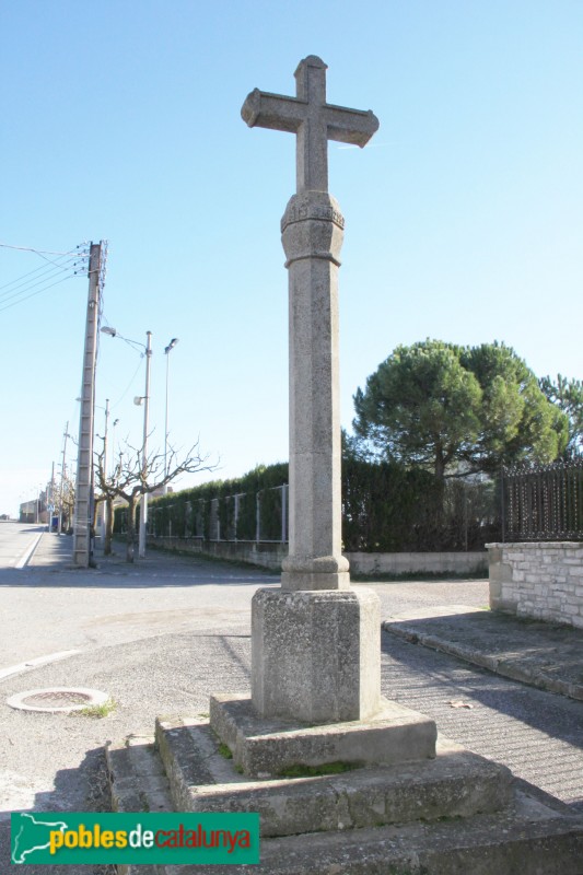 Sant Ramon - Creu de la Santa mMissió, davant del Monestir