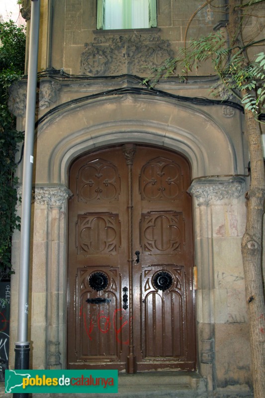 Barcelona - Casa Henriette Cros (Dalmau, 11)