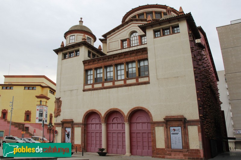 Barcelona - Palau de l'Agricultura (Mercat de les Flors) (Foto: Albert Esteves, 2015) Barcelona - Palau de l'Agricultura (Mercat de les Flors)