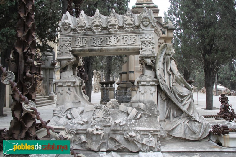 Cementiri de Montjuïc - Sepultura Marià Regordosa (Foto: Albert Esteves, 2015) Cementiri de Montjuïc - Sepultura Marià Regordosa