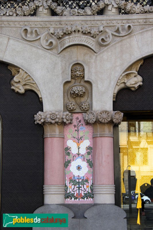 Barcelona - Passeig de Gràcia, 35 (Casa Lleó Morera)