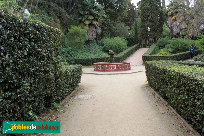 Barcelona - Jardins de Laribal, font de ceràmica