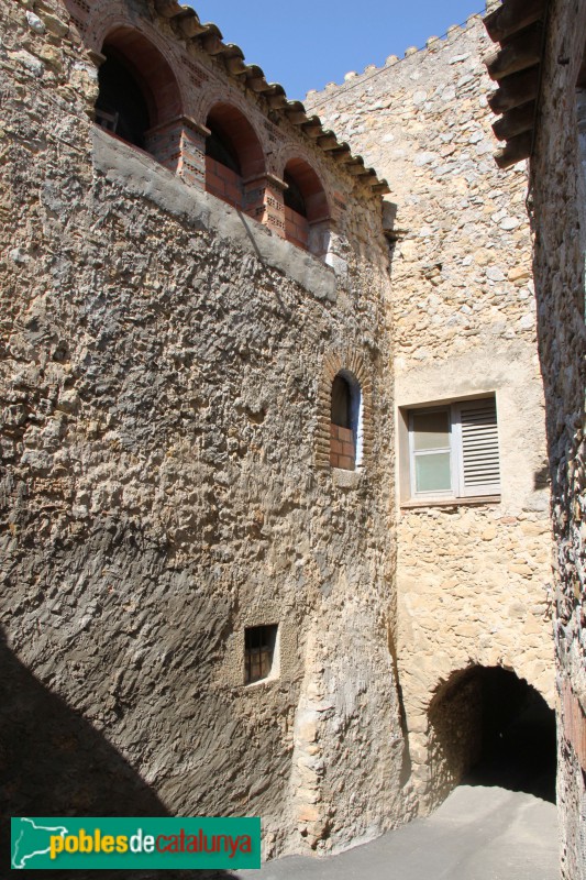 Portal del carrer de la Muntanya