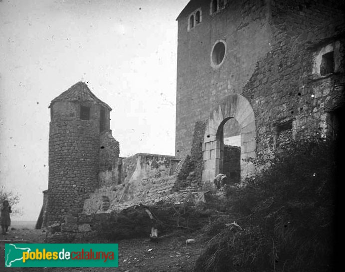 Bellcaire d'Empordà - Castell (Foto: Josep Salvany -Biblioteca de Catalunya-, 1916) Bellcaire d'Empordà - Castell