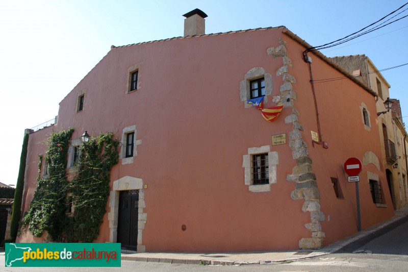 Bellcaire d'Empordà - Can Bergés (Foto: Albert Esteves, 2015) Bellcaire d'Empordà - Can Bergés