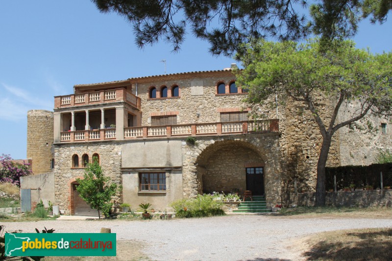 La Tallada - Recinte fortificat (Foto: Albert Esteves, 2015) La Tallada - Recinte fortificat