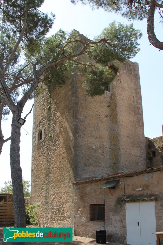 Torroella de Montgrí - Torre Ferrana (Foto: Albert Esteves, 2015) Torroella de Montgrí - Torre Ferrana