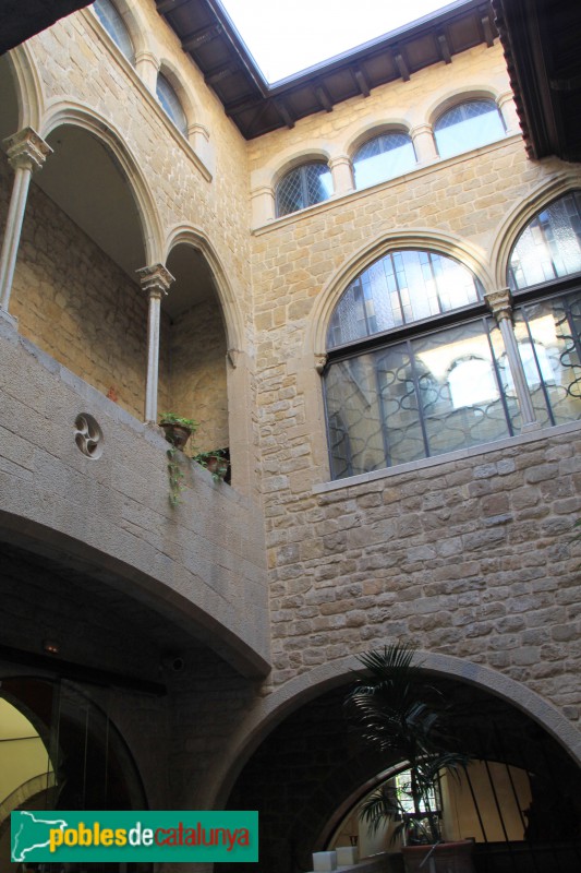 Torroella de Montgrí - Palau Reial (Mirador) (Foto: Albert Esteves, 2015) Torroella de Montgrí - Palau Reial (Mirador)