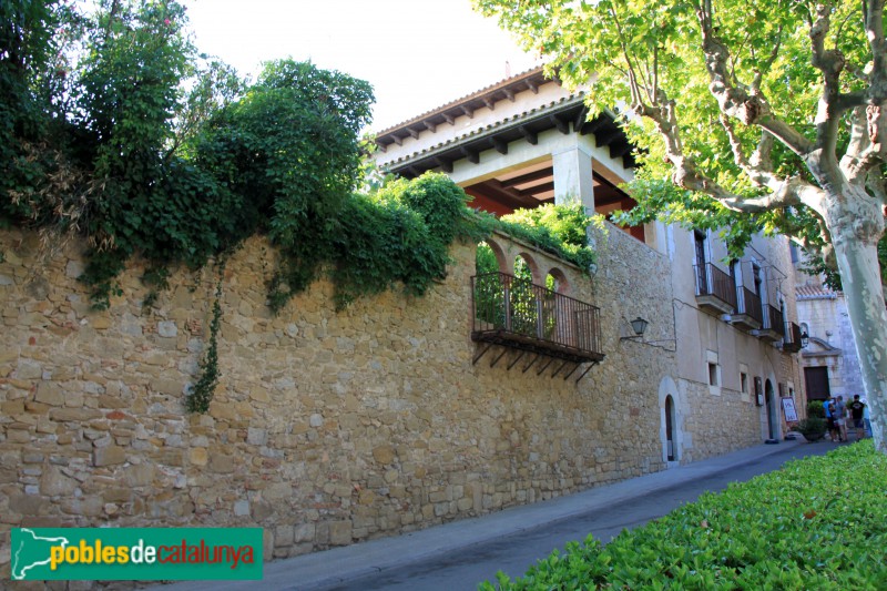 Torroella de Montgrí - Palau Reial (Mirador) (Foto: Albert Esteves, 2015) Torroella de Montgrí - Palau Reial (Mirador)