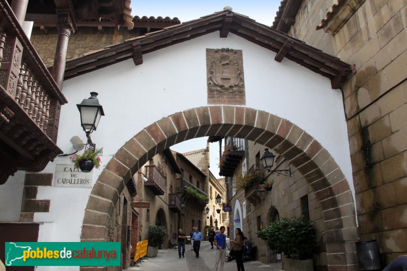 Barcelona - Poble Espanyol, arc d'Amaiur