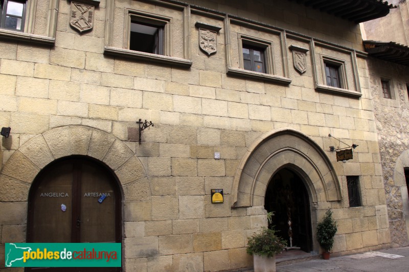 Barcelona - Poble Espanyol, Casa Leonor de la Vega, Santillana del Mar