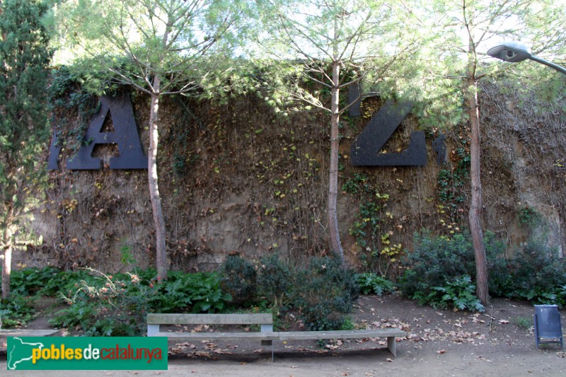 Barcelona - Jardins Joan Brossa. Obra de l'autor