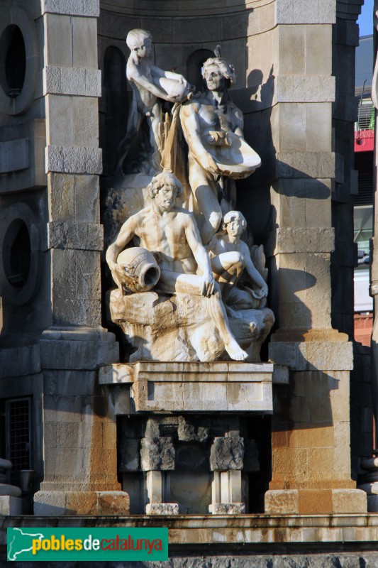 Barcelona - Font de la plaça Espanya: Tajo i Guadalquivir