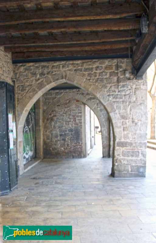 Barcelona - Casa porxada de Sant Agustí Vell (Foto: Albert Esteves, 2016) Barcelona - Casa porxada de Sant Agustí Vell