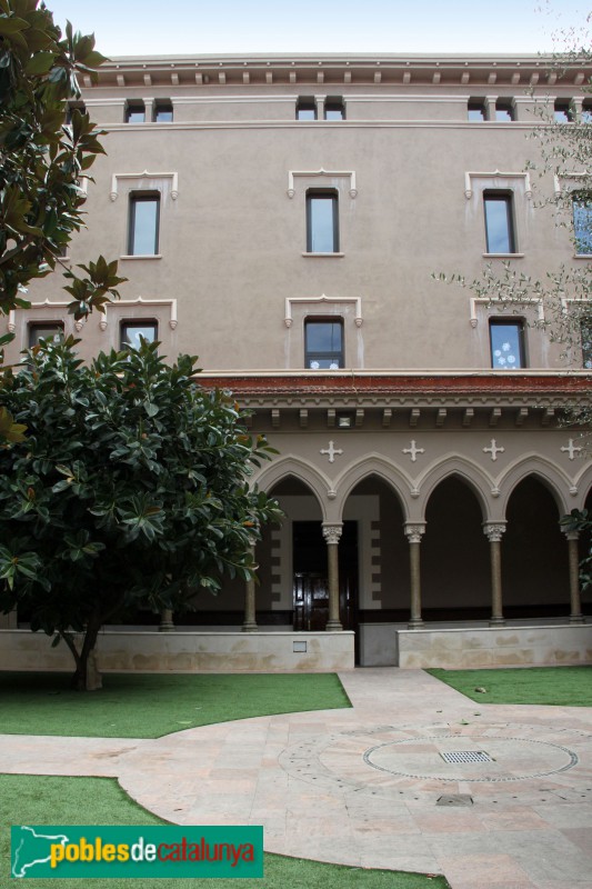 Barcelona - Claustre del Reial Monestir de Santa Isabel