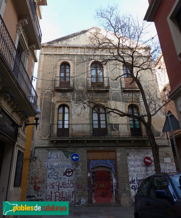 Barcelona - Can Barbosa. Abans de la restauració (Foto: Graciel·la Vidal, 2017) Barcelona - Can Barbosa. Abans de la restauració