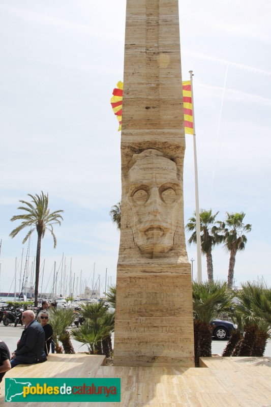 Vilanova i la Geltrú - Monument a Macià