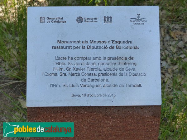 Placa de la restauració del monòlit