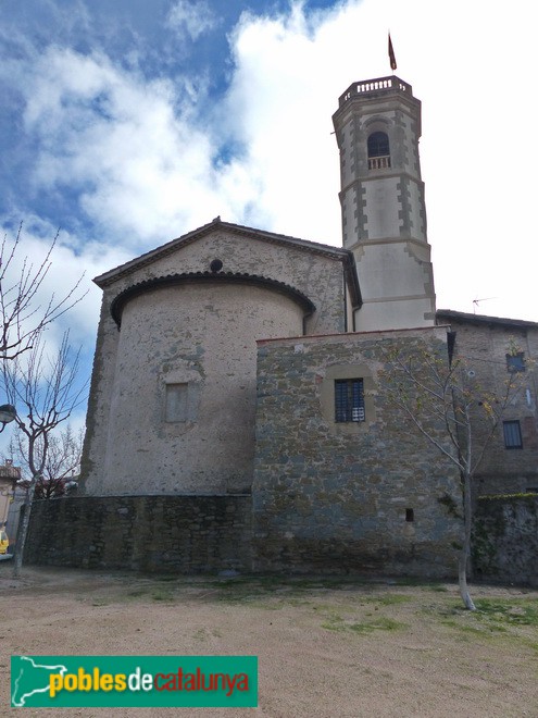 Calldetenes - Església de Nostra Senyora de la Mercè. Exterior absis i campanar