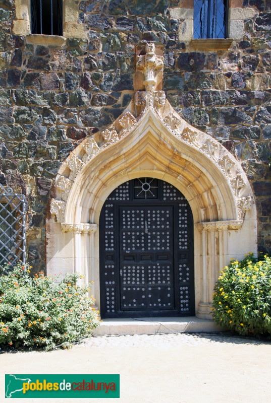 Palafrugell - Catsell de Cap Roig, portalada del segle XVI (Foto: Albert Esteves, 2017) Palafrugell - Catsell de Cap Roig, portalada del segle XVI