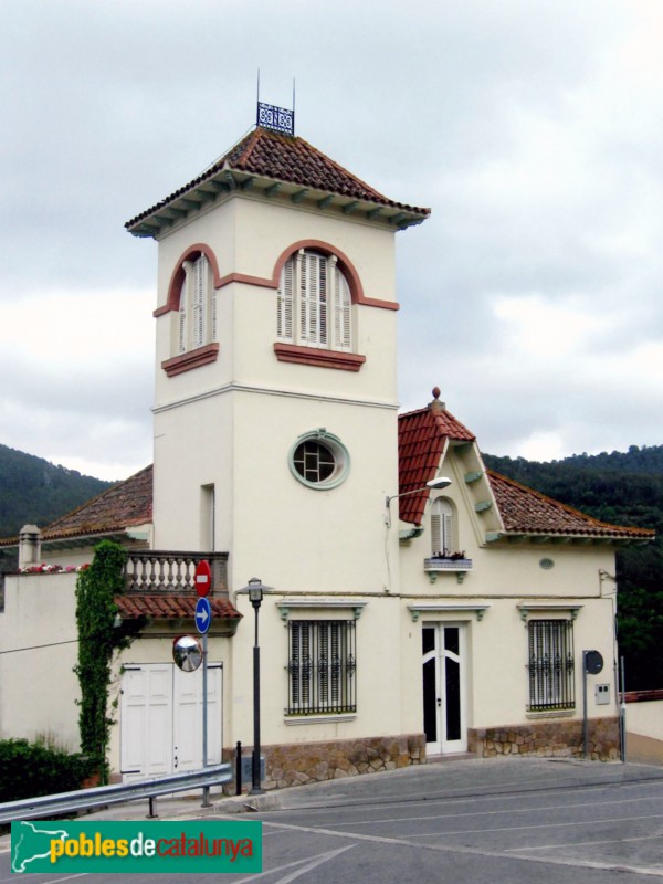 Torrelles de Llobregat - Torre de la plaça de l'Església